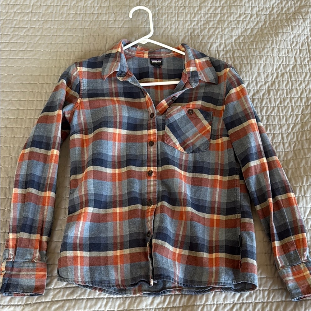 Patagonia Plaid Button-Up Shirt, size 0.